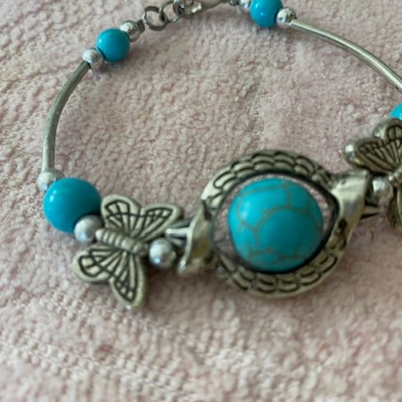 SILVER tone & TURQOISE BEAD Butterfly BANGLE BRACELET w extender - Picture 2 of 3